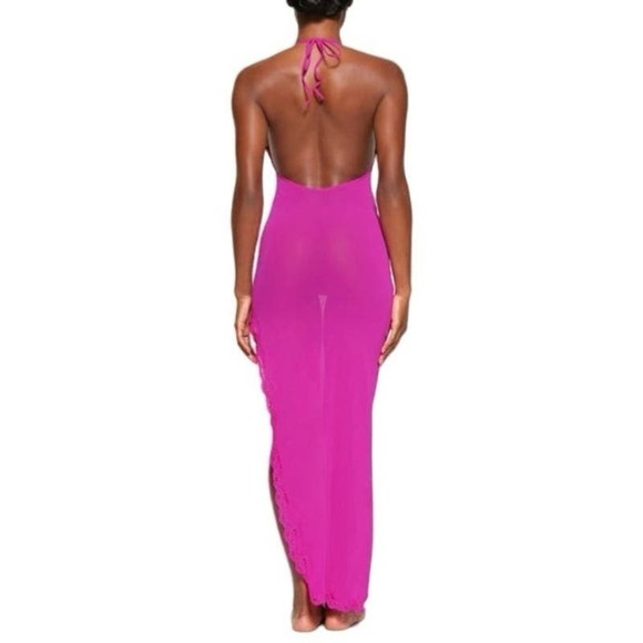 SKIMS SUMMER MESH LACE PLUNGE LONG DRESS - Picture 2 of 9